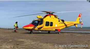 Caorle. Donna muore in spiaggia, stroncata da un malore improvviso - ilgazzettino.it