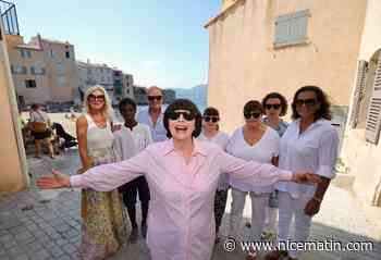 "C'était très émouvant": Mireille Mathieu a exaucé le dernier vœu du chanteur Arno, disparu en avril