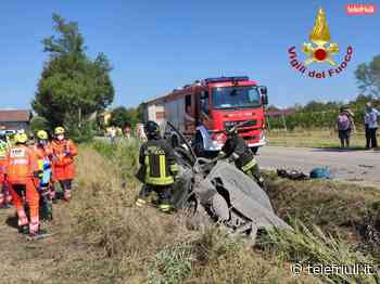 Esce di strada, auto nel fossato a Sesto al Reghena - Telefriuli