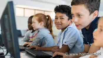 Kinder Medien Monitor 2022: So wichtig sind Offline-Medien immer noch für Kinder