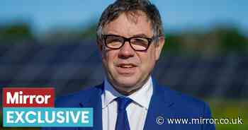 Boris Johnson urged to sack minister over 'misleading' bearskin Army cap statement - The Mirror