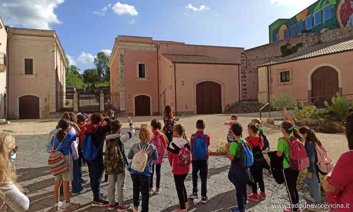Lentini, l'amministrazione comunale annulla la procedura del partenariato speciale Pubblico Privato con la "Badia Lost & Foud" per la gestione di Palazzo Beneventano. Il Presidente Giorgio Franco: "Adesso vorremmo conoscerne l - - Radio Una Voce Vicin