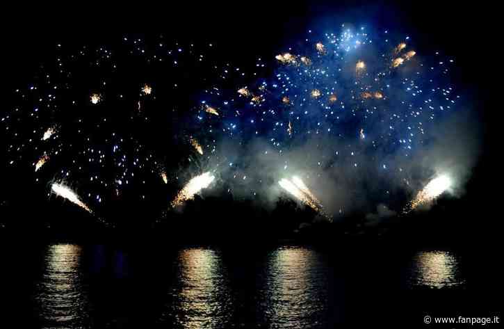 Castellabate, operatore colpito da fuoco pirotecnico: annullato lo spettacolo di Ferragosto - Fanpage.it