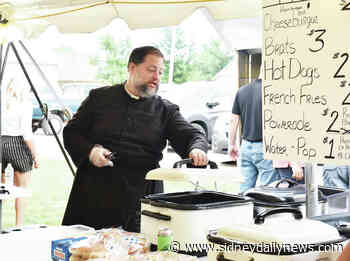 Food and friends at Parish Picnic - sidneydailynews.com
