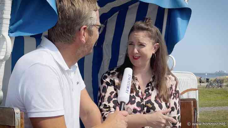 Mit Kaminski auf Fehmarn: Wie Katharina Wolff mit ihrem Wirtschafts-Magazin für Frauen durchstarten will