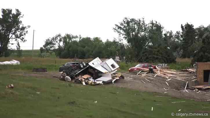 Cleanup continues 1 month after tornado near Medicine Hat