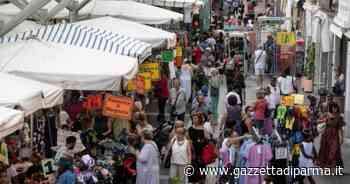 Parma semideserta, ma al mercato della Ghiaia c'è il pienone - Gazzetta di Parma