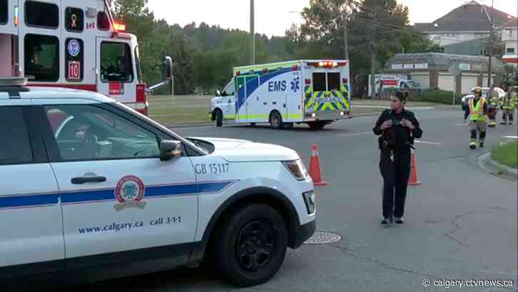 Cyclist struck by vehicle in northwest