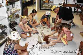 Mühlhausen-Ehingen: Damit macht man Butter?! Kinder staunen über alte Arbeitsgeräte in historischer Sammlung - SÜDKURIER Online