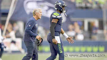 Seahawks QB Geno Smith suffers knee bruise in preseason game vs. Bears, sits out second half with ice wrap