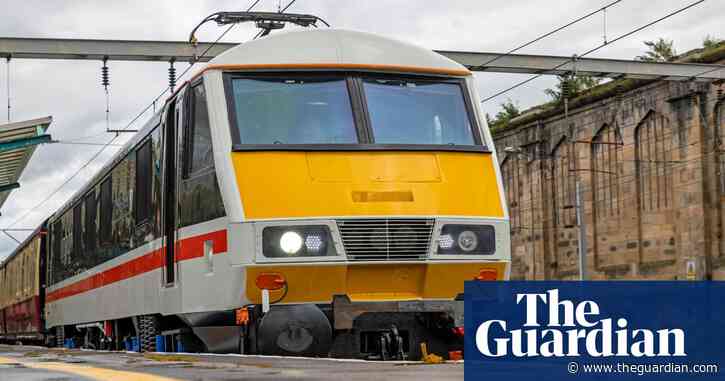 Heritage railway takes on Avanti with first class west coast service