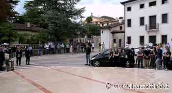 Strage di Godega, folla al funerale di Marco Da Re - Video - ilgazzettino.it