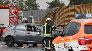 Auto-Überschlag auf A94 fordert fünf Verletzte - Polizei gibt weitere Details bekannt