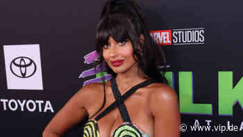 Jameela Jamil: Ihr Personal Trainer motiviert sie mit Snacks - VIP.de, Star News