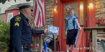 6-year-old gets birthday surprise from Cincinnati police officers - FOX19