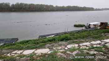 Cremona, dopo la bomba d’acqua il Po si riprende un’isola di sabbia - Open