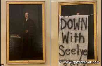 Smith social work students want college's first president ousted - GazetteNET