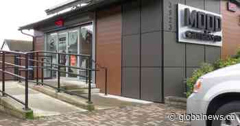 Cannabis shop in Nanaimo ‘held hostage’ by BCGEU strike, says manager - Global News