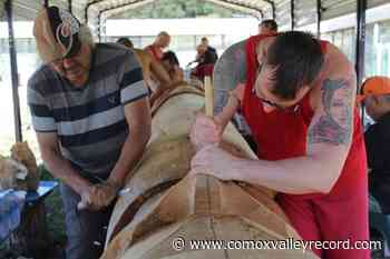 Inmates building community in B.C. prison through totem pole project - Comox Valley Record