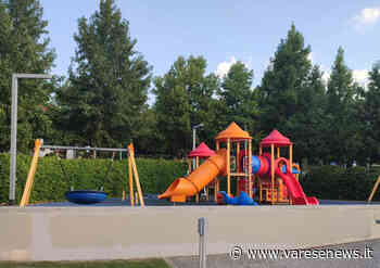 Scritte "no vax" cancellate al parco giochi sul lungolago di Luino - varesenews.it
