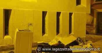 Brindisi invasa dai rifiuti, dal centro alla periferia - La Gazzetta del Mezzogiorno