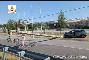 Incidente tra Lainate e Garbagnate auto abbatte palo, strada chiusa - Il Notiziario