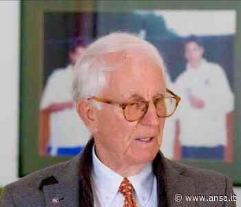 Malore mentre nuota, bagnante muore al Poetto di Cagliari - Agenzia ANSA