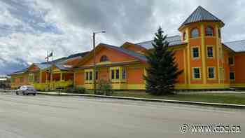 First day of school in Dawson City, Yukon, delayed due to construction projects - CBC.ca