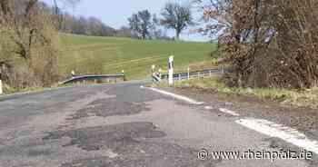 Motorradfahrerin nach Sturz in den Straßengraben leicht verletzt - Neunkirchen am Potzberg - Rheinpfalz.de