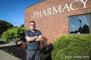 How self-pay pharmacies can save customers hundreds of dollars a month