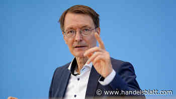 ZEW-Berechnungen: Lauterbach plant Rekord-Beitrag: So viel müssen Versicherte bald für ihre Krankenkasse zahlen - Handelsblatt