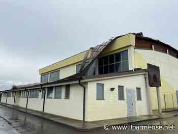 San Polo di Torrile, danneggiato il vecchio tetto del Palazzetto dello Sport - Luca Galvani
