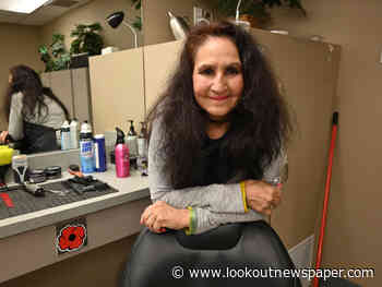 5 Questions with Base Barber Joy Hamilton - Pacific Navy News : Pacific Navy News - Victoria Lookout