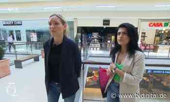 „Shopping Queen“ – Claudia holt sich „Tante Ernas“ Schuhe - TV Digital