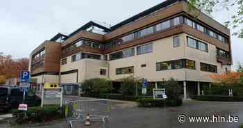 Bromfietser (19) en fietser (17) naar het ziekenhuis na aanrijding - Het Laatste Nieuws