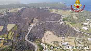 Incendio Pantelleria: Reparto Volo Catania in aiuto ai colleghi (FOTO E VIDEO) - Il Fatto di Catania