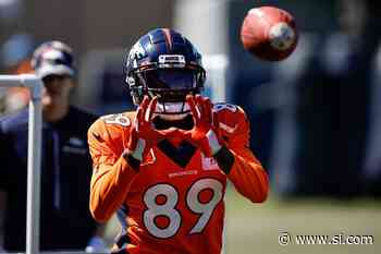 Coach Hackett Just Hinted at Darkhorse WR Cruising for a Roster Spot - Sports Illustrated