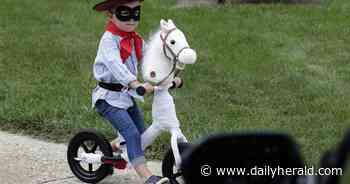 Impromptu parade takes place after rainout at Grayslake Summer Days fest