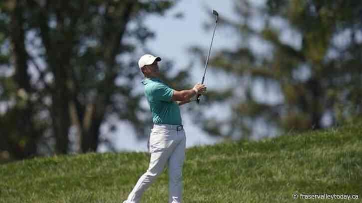 Patrick Cantlay takes 1-shot lead into final round at BMW, Canadian Conners 4 shots back