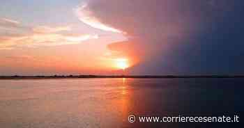 Il tramonto di ieri sulle saline di Cervia / Dall'Italia / Home - Corriere Cesenate