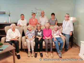 Arbeitskreis „Medizinische Versorgung und Seniorenbegleitung“ des Seniorenrates der Hansestadt Attendorn besucht Caritas-Senioren-WG am Markt - Attendorner Geschichten