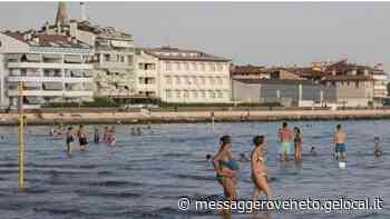 Incendi in Fvg, prenotazioni austriache annullate a Grado. «Ma i roghi sono lontani» - Il Messaggero Veneto