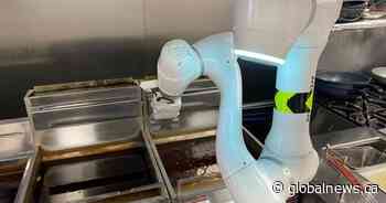 Robots help kitchen staff stay cool during Calgary heat wave - Global News
