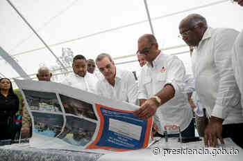 Presidente Abinader supervisa Plan de Asfaltado del MOPC en Sabana Grande Palenque - Presidencia de la República Dominicana