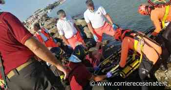 Vigili del fuoco all'opera. Salvato un uomo in mare sulla scogliera di levante - Corriere Cesenate
