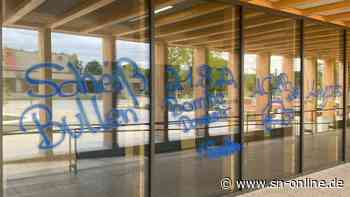 Rinteln: Polizei ermittelt wegen „Bombendrohung“-Graffiti an der IGS - Schaumburger Nachrichten