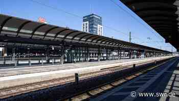 Mann im Hauptbahnhof Kaiserslautern in Gleisbett gestoßen - SWR Aktuell