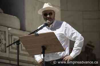 Authors and friends rally and read for Salman Rushdie - Virden Empire Advance