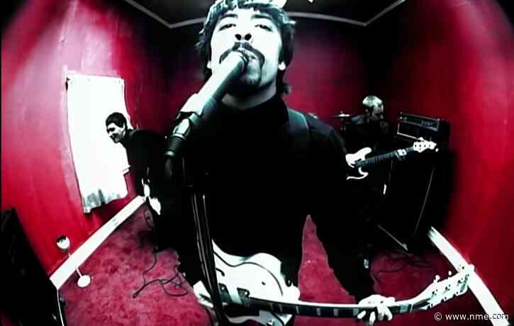 Dave Grohl’s guitar from Foo Fighters’ ‘Monkey Wrench’ video up for auction