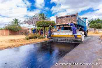 Prefeitura de Juazeiro inicia implantação de asfalto em Massaroca e população comemora primeiras ruas asfaltadas do distrito - Prefeitura de Juazeiro (.gov)